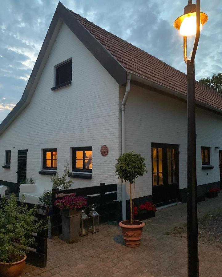 Apartment Atelier Onder De Notenboom
